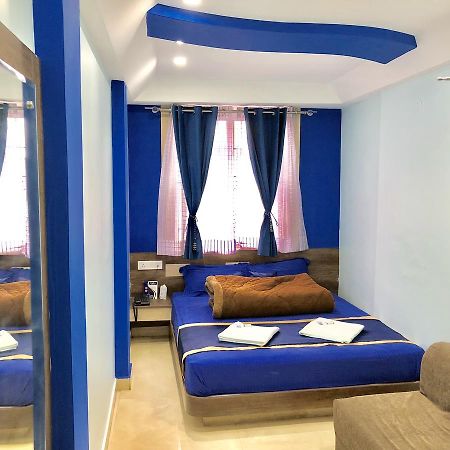 Hotel Landmark Утакаманд Экстерьер фото